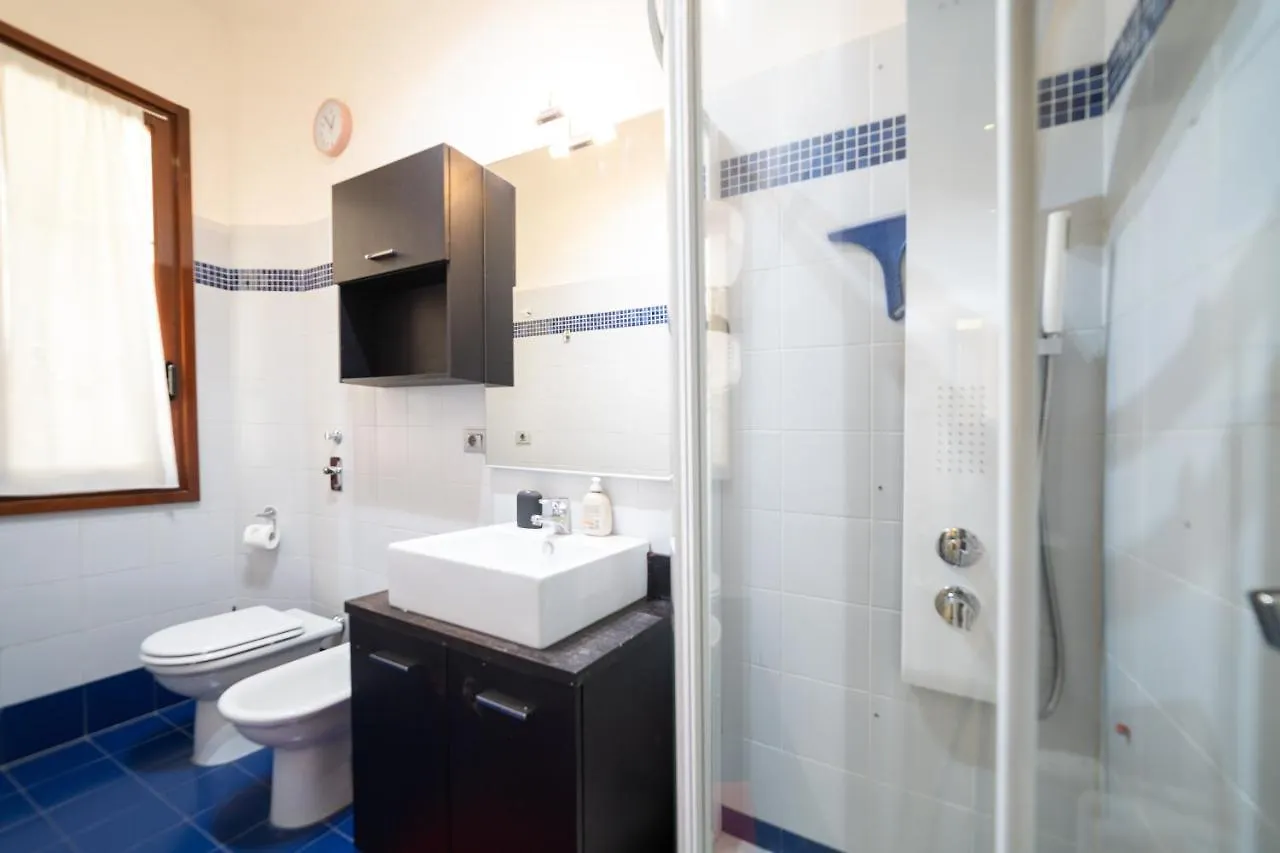 Stazione Centrale-Centro, Spazioso E Elegante Apt Apartment Milan Italy