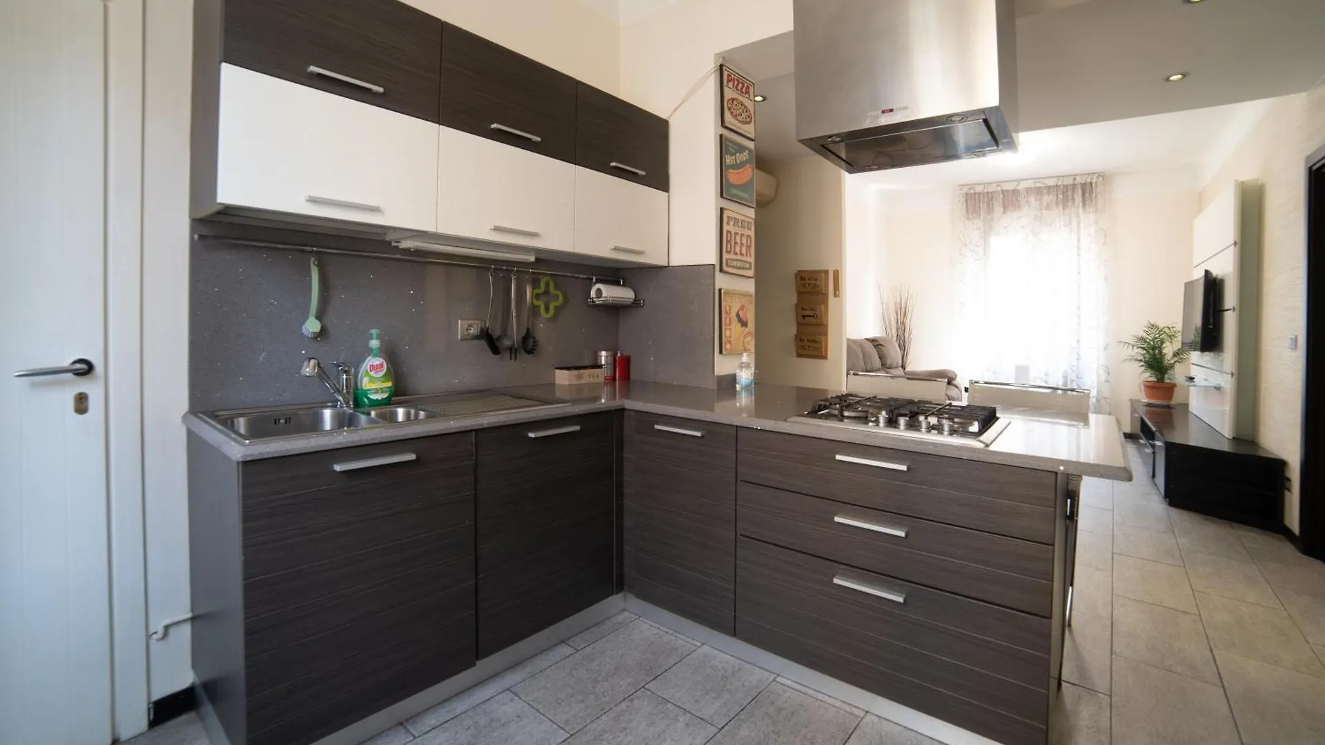 Stazione Centrale-Centro, Spazioso E Elegante Apt Apartment Milan 0*,  Italy